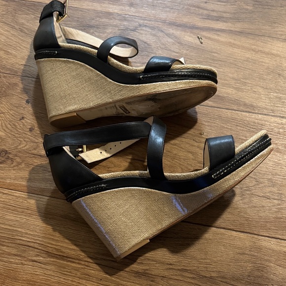 Louise et Cie Black & Natural Straw Trim Strappy Heels - Picture 3 of 5